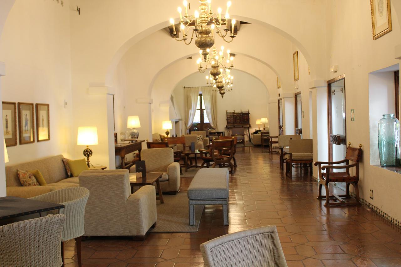 Parador De Guadalupe Hotel Гуадалупе Екстериор снимка